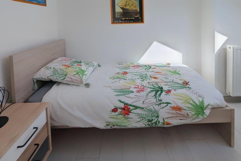Appartement Pour 3 Personnes Sur La Plage Les Pieds Dans Leau Plonévez-Porzay Εξωτερικό φωτογραφία